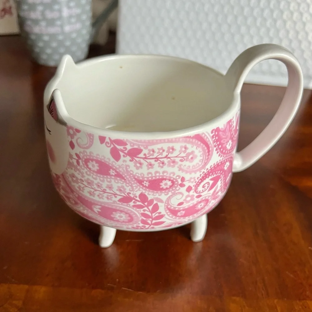 GUC Arlington Designs Cat Mug with Legs Pink Paisley